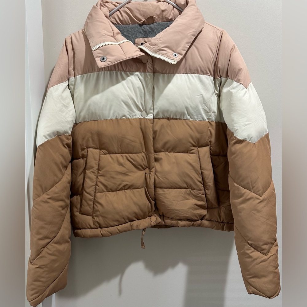 Abercrombie & Fitch Women's Tri-Tone Puffer Jacket